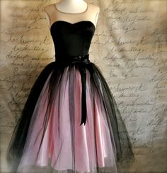 Lindo! Tutu En Tulle, Tutu Skirt Women, Pink Tutu Skirt, Black And Pink Dress, Skirt Tulle, Mode Tips, Dress Chiffon, Short Prom Dress, Pink Tulle