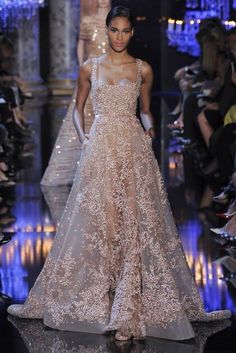 Pearl long dress Elie Saab Bridal, Haute Couture Paris, Elie Saab Fall, فستان سهرة, Fashion Runway