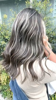 Cool Toned Blonde Hair, Toned Hair, Two Toned Hair, Hair Pics, Grey Hair Transformation, Black Hair Balayage, Cabello Hair, Hair Color Streaks