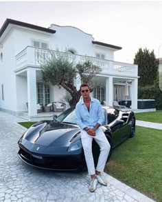 Lixury style life Luxury Lifestyle Rich Life, Tristan Tate, Wealthy Lifestyle Luxury, Billionaire Lifestyle Luxury Living, Car Poses, Aubrey Drake, Wealthy Lifestyle, Wealthy Men