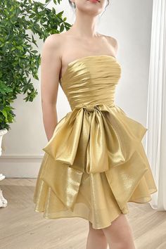 Light Gold Dress, Patterned Bridesmaid, Bow Light, Looks Party, Prom Party, British Indian, Tea Length, Gold Dress, Dress Short