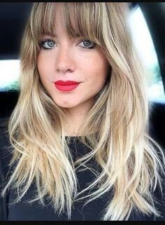 Blonde Full Fringe Long Hair, Light Brown Hair Bangs, Blonde Hair With Fringe, Shaggy Bangs, Corte Shag, Subtle Balayage, White Blonde Hair, Ombre Hair Blonde, Short Hair Trends