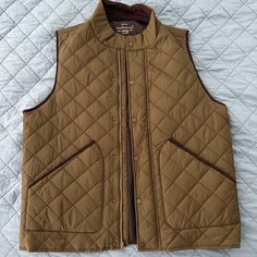 Brand New Lightweight Vest Only Wore One Time Classic Sleeveless Outerwear For Outdoor, Brown Cotton Vest Outerwear, Brown Cotton Outerwear For Layering, Spring Windbreaker, Vintage Golf Clubs, Mens Vest Jacket, Red Windbreaker, Hunting Vest, Lightweight Vest