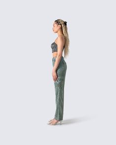 We lured you in with the top and adding the adding the perfect amount of streetwear and POP with this bottom 🤩 Trendy Straight Cargo Pants For Night Out, Casual Tapered Leg Party Bottoms, Casual Tapered Leg Bottoms For Party, Urban Fitted Straight Pants, Fitted Straight Cargo Pants For Night Out, Fitted Straight Leg Cargo Pants For Night Out, Straight Leg Cargo Pants For Night Out In Spring, Lemon Drop, Cargo Pant