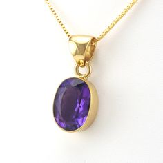 Alchemía Amethyst Oval Pendant Gold Oval Gemstones With Large Stone, Oval Purple Amethyst Gemstones, Gold Amethyst Oval Cabochon Jewelry, Oval Purple Gemstones For Gifts, Purple Oval Spiritual Jewelry, Spiritual Oval Purple Jewelry, Spiritual Purple Oval Jewelry, Oval Pendant, Amethyst Gemstone