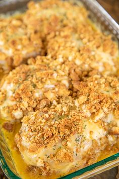 a casserole dish with cheese and bread crumbs