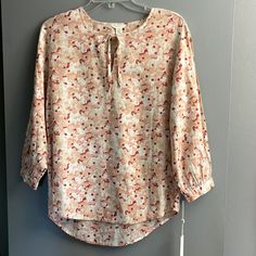 Caslon Tie Neck Blouse-3/4 Sleeves, Pink Abstract Floral Print, Cotton, Size Xs Boho Style 100% Cotton Blouse Relaxed Fit Full Sleeves With Button Cuffs Easy Care-Machine Washable See Pics For Measurements. Excellent New Condition! Ships Same/Next Day! 20% Discount On Bundles, Offers Welcome! Denim Top Women, Blue Striped Blouse, Three Quarter Sleeve Tops, Cowl Neck Long Sleeve, Abstract Floral Print, Waffle Knit Top, Tie Neck Blouse, Pink Abstract, Cotton Blouse