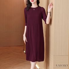 Lasaky - Chiffon Pleated Dress with Solid Color and Round Neckline Pleated Knee-length Chiffon Dress, Pleated Midi Length Chiffon Dress, Casual Pleated Chiffon Maxi Dress, Knee-length Pleated Chiffon Dress, Midi-length Chiffon Dress For Work, Flowy Chiffon Dress For Workwear, Flowy Chiffon Midi Dress For Work, Chiffon Short Sleeve Dresses For Work, Chiffon Midi Dress For Work