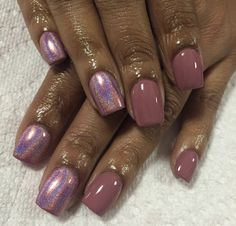 Berry Color Nails Designs, Short Nails Fall Ideas, Summer Nail Colours Short Nails, Purple And Brown Nails, November Nails Short, New Years Gel Nails, Saved Nails, Pink Grey Nails, Square Gel Nails