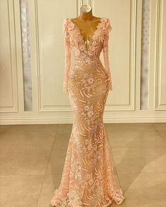 Long Sleeve Lace Gown, Formal Party Dresses, Elegant Evening Gown, Pink Evening Gowns, Formal Ideas, Lace Gown Styles, Satin Tulle, Lace Formal Dress, Evening Gowns Elegant