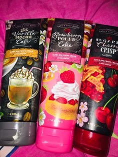 Strawberry Pound Cake, Rich Rich, Bath N Body Works, Body Hygiene, Bath And Body Works Perfume, Shower Skin Care, Body Smells, Pretty Skin Care, Bath And Body Care