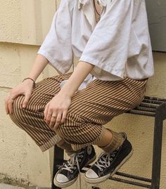 @michiko__o Looks Vintage, Striped Pants, Lana Del Rey, Aesthetic Clothes, Fashion Inspo Outfits, Style Me