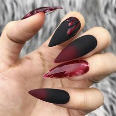 Black Stiletto Nails, Halloween Acrylic Nails, Halloween Press On Nails, Gothic Nails, Black Nail Art, Stiletto Nails Designs, Black Nail, Halloween Nail Art, Blood Red