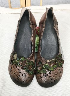 Our beautiful Fairy Shoes are going to make you feel in your own fairytale, with its intricate design and flowers along the top. You won't be just another maiden, because these beautiful shoes are going to make you step up in the shoe game. -Leather upper and rubber sole -Size up if you are a (1/2) size. -2" heel Casual Shoes Outfit Women, Shoe Collection Aesthetic, Womans Outfit, The Shoe Game, Aesthetic Shoe, Shoe Drawing, Shoes Png, Shoes Wallpaper, Fairy Shoes