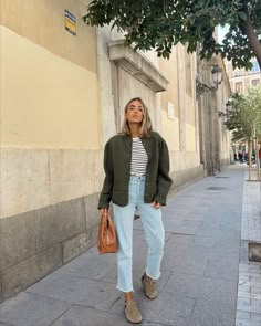 Fall Minimal Style, Outfit Ideas Printemps, Birkenstock Outfit Spring, Everyday Spring Outfits, Outfits Frühling, Outfit Printemps, Mom Outfits Fall, Seasonal Outfits, Outfits Primavera