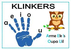 an owl is sitting on top of a handprint with the word klinikers