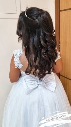 Hair With A Crown Tiaras, Princess Hairstyles For Kids, Girls Pageant Hair, Toddler Wedding Hair, Bridesmaid Ponytail, Wedding Hairstyles For Girls, First Communion Hairstyles, Kids Hairstyles For Wedding, Event Hairstyles