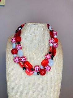 Summer Fun Chunky Necklace / Ant Picnic / Red, White, and Black / Whimsical / Ant Picnic, Big Necklaces, Bubble Gum Necklace, Awesome Crafts, Big Necklace, Bubblegum Necklace, Etsy Marketing, Toggle Necklace, Pearl Choker Necklace