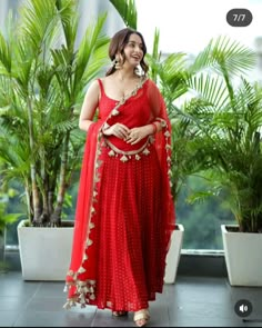 #diwalikiroshni #trendingnow #outfitoftheday #diwali Diwali Outfit Aesthetic, Dresses Made Out Of Sarees, Indian Dress Designs Suits, Kurta Back Design, Kurti Ideas For Women, Indian Clothes Aesthetic, Anarkali Suits Designer Party Wear, Diwali Dresses For Women, Anarkali Look