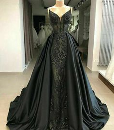 Separate train from rest of the dress √ Long Black Evening Dress, Black Wedding Gowns, Prom Dress Black, Black Ball Gown, Celebrity Gowns, Gothic Wedding Dress, Long Evening Dress, Black Dress Formal, Black Formal