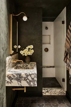 Caballeros — Kim Lapin Interiors Beach House Bathrooms, Modern Powder Rooms, Restroom Design, House Bathrooms, Guest Bathrooms, Beautiful Bathrooms, Guest Bathroom, Residential Design, Shower Room