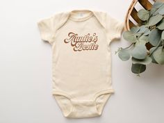 Auntie Announcement Ideas, Aunt Baby Onesie, Gifts For Niece From Aunt, Aunt Onesie, Baby Aunt, Aunt Niece, Combi Short, Pink Onesie, Boho Pink