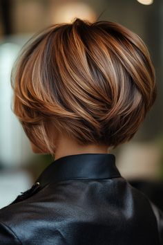 🔥 25 hottest short stacked bob haircuts to try this year! Add volume and style with these bold, trendy cuts. 💇‍♀️✨ #StackedBob #ShortHair #TrendyCuts #HairInspo #ChicStyles Short Stacked Bob, Stacked Bob Haircuts, Short Stacked Bob Haircuts, Stacked Haircuts, Chemo Hair, Chic Short Hair