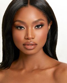 Soft Glowy Makeup Natural Looks, Natural Glowy Makeup Black Women, Black Women Make Up, Bridal Make Up Black Woman, Soft Matte Makeup Black Women, Soft Brown Makeup Look Black Women, Latte Makeup Look Brown Skin, Glowy Makeup Dark Skin, Morena Clean Makeup