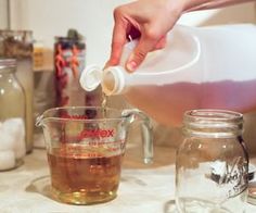 Vinegar Hair Rinse. It removes build up from hair products and leaves hair silky smooth! Make Vinegar, How To Make Vinegar, Vinegar Hair Rinse, Homemade Cosmetics, Hair Silky, Natural Afro Hairstyles, Home Remedies For Hair, Hair Wash, Hair Rinse