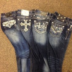 Takuache Girl Outfits, Vestiti In Jeans, Toxic Vision, Bling Jeans, Look Jean, Latina Fashion Outfits, Looks Country, Metal Mulisha, Latina Fashion