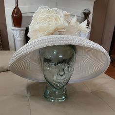 Rare, Exquisite Shellie Mcdowell Large Brim Hat. This Beautiful Cream Colored Hat Was Made With The Upmost Detail And Design. The Flowers Are Trimmed With Rhinestone Type Gems. The Entire Brim Is Filled With Hundreds Of Small Pearl Like Beads And Rhinestone Type Stones. This Harbors Very Unique And Full Of Bling. Perfect For Church, Weddings, Kentucky Derby Parties, Tea Parties, Or Any Occasion That Calls For A Gorgeous Hat. Only Worn Once For A Special Occasion. Ships From Smoke-Free And Pet-Free Home. Elegant Summer Hats With Rhinestones, Formal Rhinestone Hats For Kentucky Derby, Elegant Wide Brim Hat With Rhinestones, Elegant Embellished Hats With Curved Brim, Elegant Embellished Hat With Curved Brim, Elegant Wide Brim Hat For Ceremony, Formal Fitted Embellished Hat, Rhinestone Fitted Hat For Kentucky Derby, Fitted Rhinestone Hat For Kentucky Derby