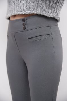 From that stressing job interview to the happy hour with your friends, these versatile pull-on pants will accompany you throughout your daily routine. With their cute details and light front tummy tamer panel, they make sure you stay comfy and stylish at all time. Real front pockets that need to be gently pulled apart before wearing Fake back pockets and front fly Pressed front and back leg crease Soft Twill fabric Metal logo tab on the back waist Button detail at the waist Mid-rise, sits slight Bolero Cardigan, Bolero Dress, Brown Teal, Heather Brown, Classic Pants, Everyday Chic, Black Shadow, Loungewear Shorts, Metal Logo