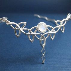 Celtic Crown, Wedding Circlet, Wedding Tiaras, Fest Outfits, Celtic Wedding, Irish Wedding, Celtic Jewelry, Bridal Tiara, Fantasy Jewelry