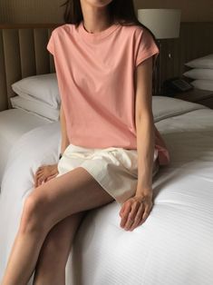 100% silkat cotton basic T-shirt with rounded neckline. Off the shoulder style with shorter sleeve length. Model is wearing a MINUSEY ONE SIZE. ✔️ Free worldwide express shipping over $100✔️ Loved by 6,500+ customers✔️ Limited edition collections, maximum style⠀⠀⠀⠀⠀⠀⠀⠀⠀Stay ahead of the trend with can’t-find-anywhere-else staples. Your closet will thank you 💕 * MINUSEY ONE SIZE = EU 34-38, US 2-6* 100% Silkat Processing Cotton* Dry clean* Made in Korea - Model Height: 173cm/5'8" (US4, EU36) St Germain, Rounded Neckline, Basic T Shirt, The Trend, Model Height, Off The Shoulder, Limited Edition, Dry Clean, Sleeve Length