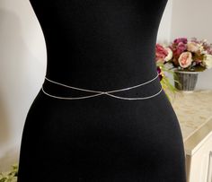 925 sterling silver layering simple waist chain. body jewelry DELIVERY ✈ ✈ ✈ Worldwide EXPRESS Shipping ✈ ✈ ✈ ✅This list is for the one waist chain ♥ sterling silver ♥ high quality - riveted & sturdy chain ♥ All handmade from designer ♥ Please select your requested chain size (where do you want to stand on your belly)from right up MORE BELLY CHAIN https://www.etsy.com/shop/NightingaleWorkshop?section_id=12947349&ref=shopsection_leftnav_2 Feel free to contact with us for any personal adju Belly Accessories, Chain Body Jewelry, Waist Jewelry, Silver Bodies, Belly Jewelry, Indian Jewelry Sets, Head Jewelry, Silver Belts, Belt Jewelry