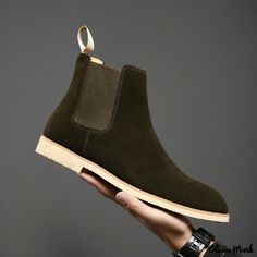 Olivia Mark - Elegant Chelsea Boots for Her Green Round Toe Chelsea Boots For Fall, Elegant Flats, Backless Bodycon Dresses, Jumpsuit Elegant, Pointed Heels, Ankle Boots Flat, Genuine Leather Shoes, Leather Chelsea Boots, Martin Boots