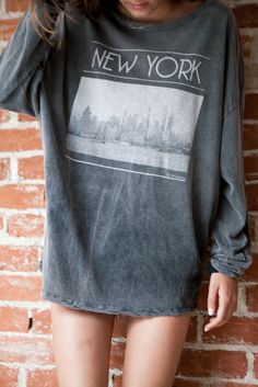 New York Top, Graphic Tops, 로고 디자인, Fashion Killa, Playing Dress Up, Cute Shirts, Teen Fashion, Passion For Fashion, Brandy Melville