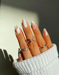 50+ Amazing White Nails For Your Next Manicure; abstract nails! This includes white nails with designs, white nails acrylic, white nails ideas, white nails design, white nails almond, white nail designs, white nail ideas, white nail art & more! This also includes fun white nails, cute white nails, elegant white nails, white nails with glitter, abstract nails white, almond nails white & more! #whitenails #whitenailsacrylic #whitenailsideas Glitter Abstract Nails, Abstract Nails White, Nails White Almond