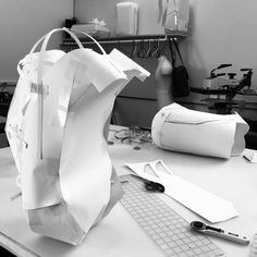 Working with complex shapes and thus patterns makes the design process much more complicated. The up front engineering is critical if we… Backpack Sketch, Medieval Bag, Fashion Design Process, Complex Shapes, Ski Backpack, Industrial Design Portfolio, Backpack Design, Fashion Design Template