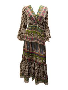 Material: 70% Silk & 30% Viscose  ( Recycled sari/saree fabric) Bust: 40'' Length: 52'' Sleeve Length: 22'' - Boho - Tiered maxi - Smock dress - Cross over neckline -Deep V-neck - Flowy - Ruffle hem - Butterfly sleeves - Abstract/paisley prints - Retro chic - Spring / Summer festival - RECYCLED SARI FABRIC RJ45 Hippie Boho Print V-neck Dress, Hippie Boho Print V-neck Kaftan, Bohemian Long-sleeve Kaftan With Patchwork, Abstract Paisley, Spring Paisley Print Boho V-neck Dress, Bohemian Maxi-length Printed Kimono, Sari Fabric, Butterfly Sleeves, Retro Chic