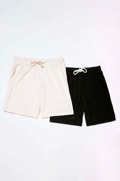 Organic cotton jersey fabric shorts with 2 large pockets, cotton drawcord and 6" inseam. They come in black, undyed white (richer/creamier than stark white) and you can get a 2-pack with both colors. Eco Fashion Design, Minimalist Fashion Summer, Cotton Jersey Fabric, Organic Cotton Clothing, Cotton Clothing, Organic Clothing, How To Make Shorts, Nice Shorts, Sustainable Clothing