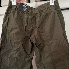 Brand: Urban Outfitters Condition: Brand New With Tags Color: Dark Greyish Green Color Size: Women’s Small Style: Low Rise Y2k Cargo Pants W/ Extra Pocket Detail Y2k Relaxed Fit Bottoms With Cargo Pockets, Y2k Style Long Pants With Cargo Pockets, Y2k Style Green Straight Leg Pants, Y2k Relaxed Fit Cargo Bottoms, 90s Style Stretch Short Bottoms, Green Short Pants With Cargo Pockets, 90s Style Green Pants With Pockets, Y2k Style Stretch Bottoms With Pockets, 90s Style Stretch Pants With Pockets