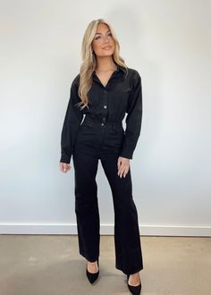 IM3479-LANE black jumpsuit LE LIS Trendy Boutique Clothing, Lane 201, Dinner Drinks, Cosmetology School, Back In Black, Leg Design, Cosmetology, Black Jumpsuit, Back To Black