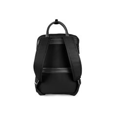 Fabriqué en cuir végétalien Pebble Grain, le sac à dos Contrast est le sac ultime pour ceux qui sont toujours en mouvement. Ce sac à dos est conçu pour garder vos essentiels quotidiens en toute sécurité avec son compartiment principal zippé, sa poche intérieure zippée et sa poche avant zippée à accès rapide avec panneau de rangement. Nylon Standard Backpack For Business, Classic Backpack With Functional Pockets For Everyday Use, Classic Bags With Functional Pockets For Daily Use, Rectangular Business Backpack With Functional Pockets, Business Backpack With Anti-theft Pocket, Classic Travel Bag With Anti-theft Pocket, Functional Leather Backpack With Anti-theft Pocket, Modern Backpack With Anti-theft Pocket, Classic Backpack For On-the-go With Functional Pockets