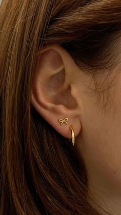 🎀🎀 Aesthetic Double Piercing, 2nd Ear Piercing Ideas, 2nd Piercing, 2nd Ear Piercing, Ušný Piercing, 2 Ear Piercings, Second Ear Piercing, Evry Jewels