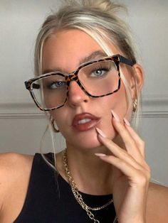 1 PC Women's Acrylic Boho Trendy Fashion Anti-Blue Light Glasses For Daily Reading And Work Commuting | SHEIN USA Glasses For Oval Faces, Oversized Glasses Frames, Glasses Frames Trendy, Classy Glasses, Glasses Inspo, Glasses Inspiration, Chic Glasses, Big Glasses, Square Glasses Frames