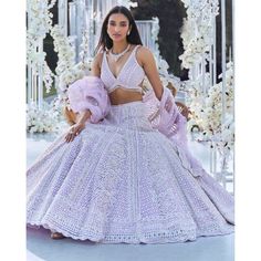 Lavender Wedding Lehenga Bridal, Seema Gujral Lengha, Sangeet Blouse Ideas, Lavender Wedding Lehenga, Brides Sister Lehenga, Sequin Indian Outfit, Seema Gujral Bridal Lehenga, Lavender Lehenga Indian Weddings, Sequins Lengha