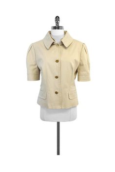 Current Boutique-Dolce & Gabbana - Khaki Cotton Blend Short Sleeve Jacket Sz L Classic Fitted Short Sleeve Blazer, Classic Fitted Button-up Outerwear, Fitted Outerwear With Buttons And Lapel Collar, Stretch Outerwear With Button Closure For Work, Fitted Short Sleeve Blazer With Button Closure, Fitted Collared Tops With Functional Buttons, Tailored Office Tops With Pockets, Stretch Button-up Outerwear For Work, Fitted Tops With Button Closure For Work