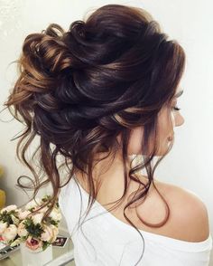 Half-updo, Braids, Chongos Updo Wedding Hairstyles Brunette Updo, Rambut Brunette, Messy Updo, Simple Wedding Hairstyles, Bridal Hairstyles, Bun Hairstyles For Long Hair, Wedding Hairstyles Updo, Wedding Updo, Wedding Hair And Makeup