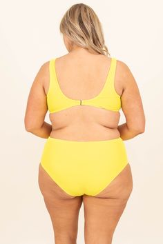 Say talk to the sand when you are wearing this amazing swim top! The yellow color is so chic and the ruching detail has an adjustable tie so you can wear this however you like! Style this cutie with the matching bottoms for a super chic pool look! 82% Polyamide, 18% Elasthane Model Fits, Swim Top, The Sand, Yellow Color, Swimming, Pool, Yellow, How To Wear, Color